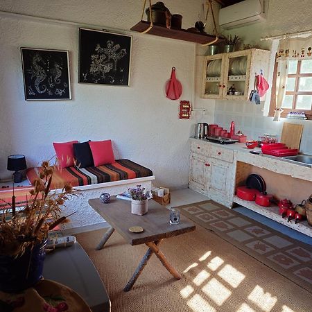 Sol'S Place Мітіліні Екстер'єр фото